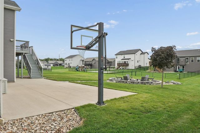 4301 Granite Ridge Road, Cedar Falls, IA 50613