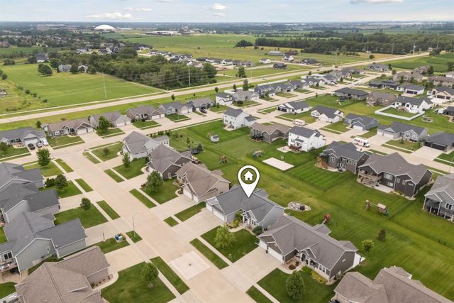 4301 Granite Ridge Road, Cedar Falls, IA 50613