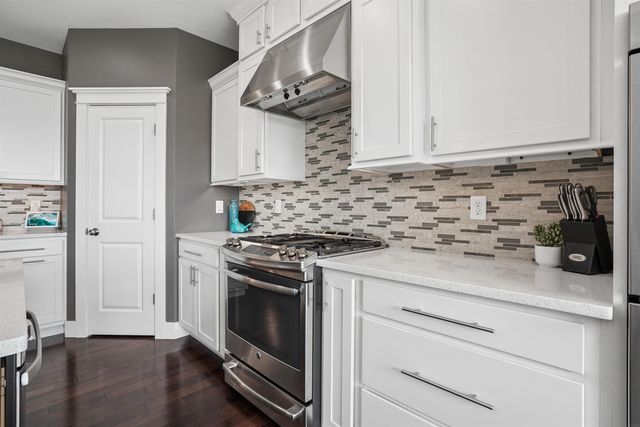 4301 Granite Ridge Road, Cedar Falls, IA 50613