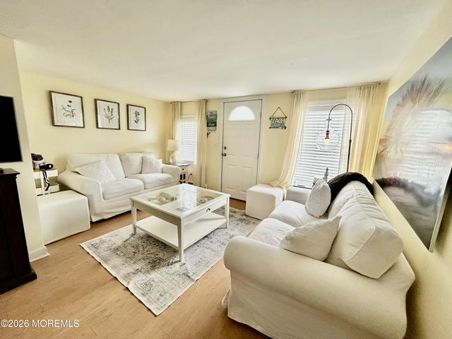 109 Poole Avenue, Union Beach, NJ 07735