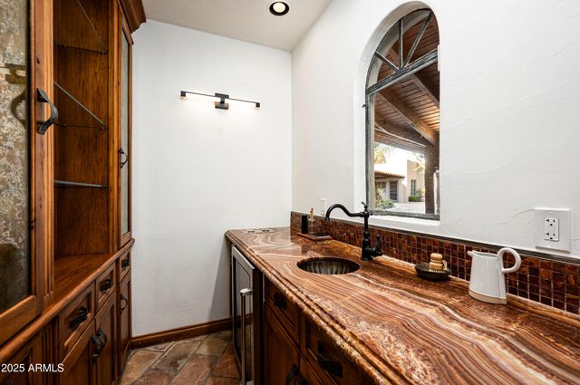 6019 N 62ND Place, Paradise Valley, AZ 85253