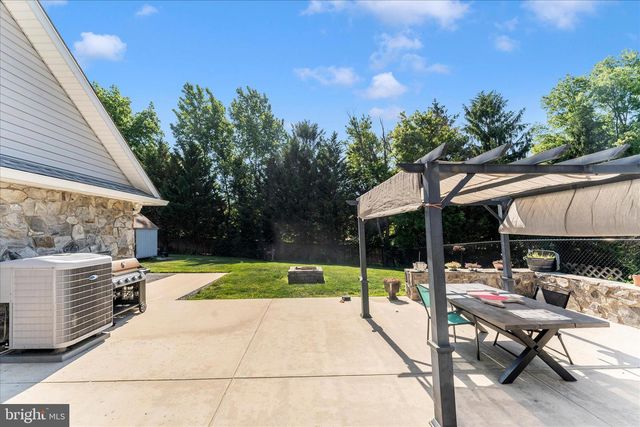11803 DORCHESTER CT, Smithsburg, MD 21783
