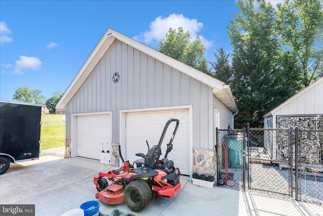 11803 DORCHESTER CT, Smithsburg, MD 21783