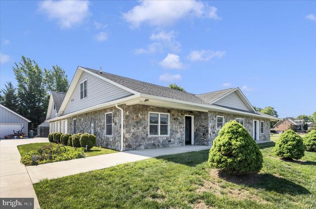 11803 DORCHESTER CT, Smithsburg, MD 21783
