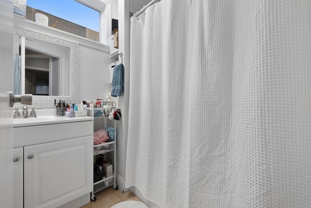 26 Clay Ave, Everett, MA 02149