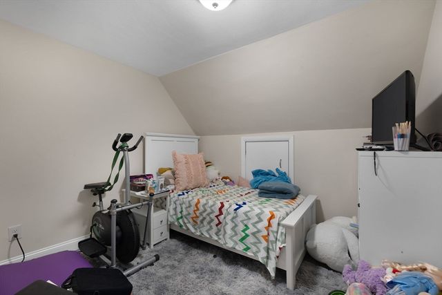 26 Clay Ave, Everett, MA 02149