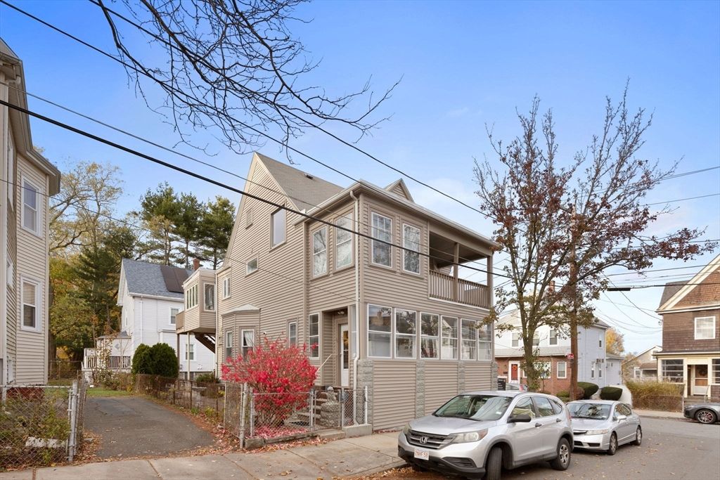 26 Clay Ave, Everett, MA 02149