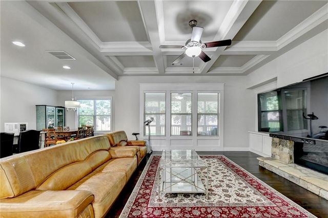 4922 Park Vale Drive, Sugar Hill, GA 30518