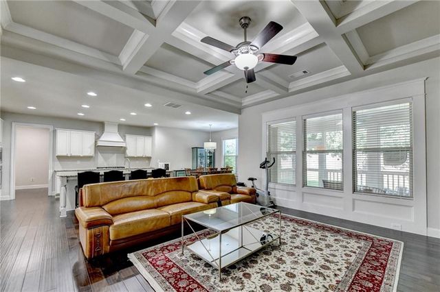 4922 Park Vale Drive, Sugar Hill, GA 30518