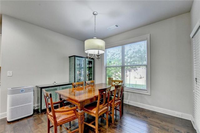 4922 Park Vale Drive, Sugar Hill, GA 30518