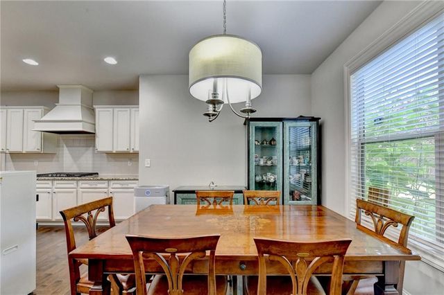4922 Park Vale Drive, Sugar Hill, GA 30518