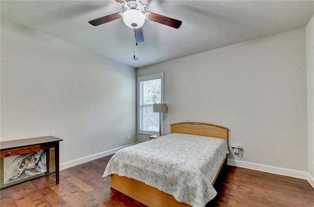 4922 Park Vale Drive, Sugar Hill, GA 30518