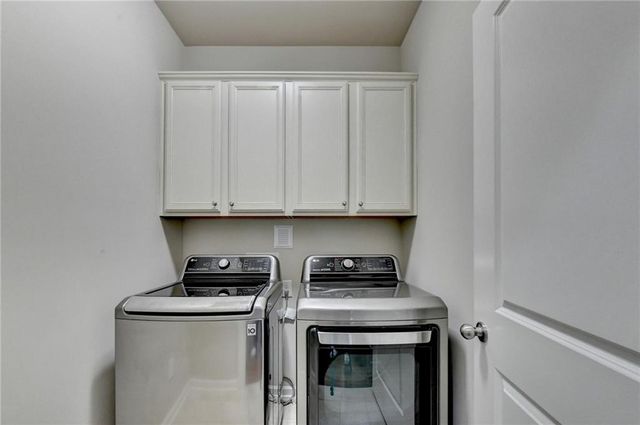 4922 Park Vale Drive, Sugar Hill, GA 30518