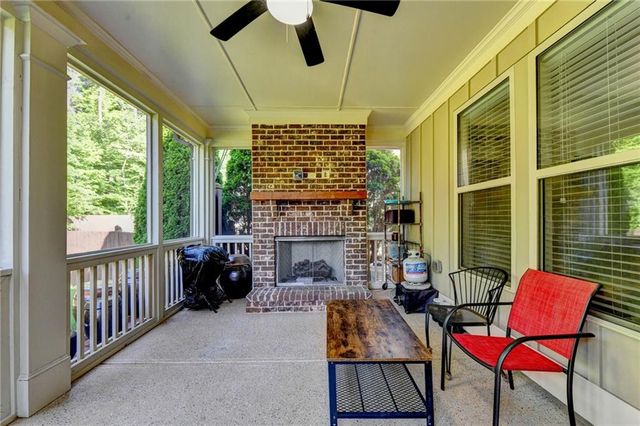 4922 Park Vale Drive, Sugar Hill, GA 30518