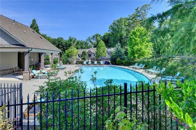 4922 Park Vale Drive, Sugar Hill, GA 30518