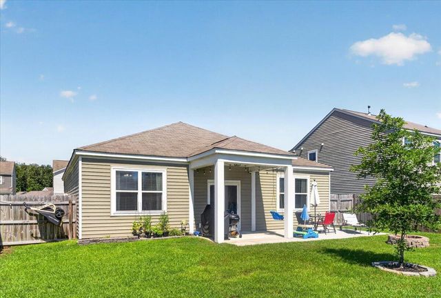 212 Rubles Lane, Moncks Corner, SC 29461