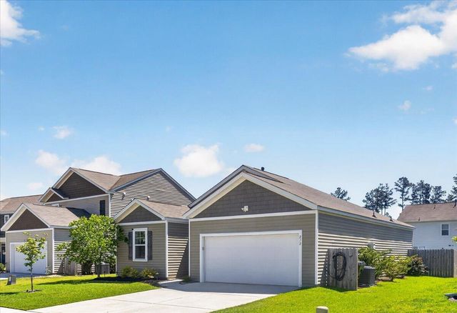 212 Rubles Lane, Moncks Corner, SC 29461