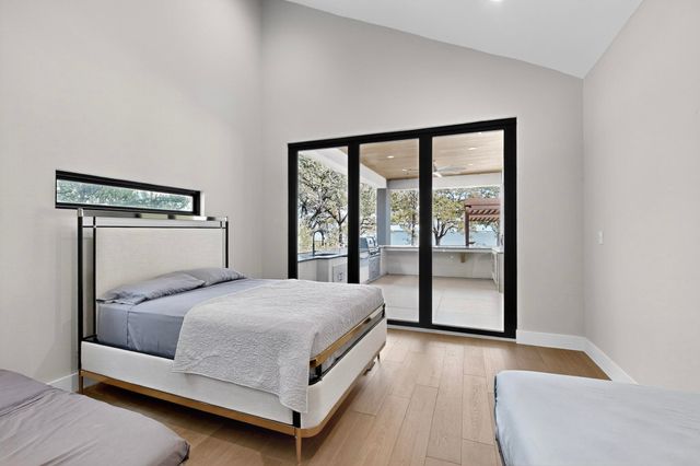 8839 Southern Shore Court, Kemp, TX 75143