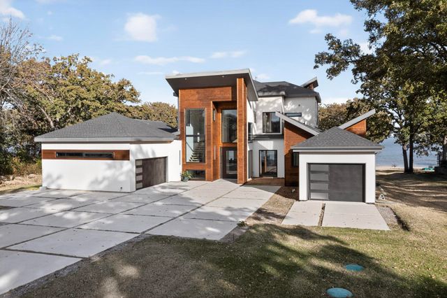 8839 Southern Shore Court, Kemp, TX 75143