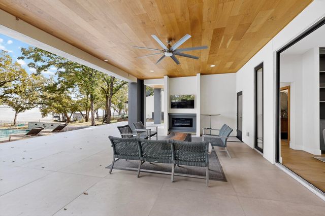 8839 Southern Shore Court, Kemp, TX 75143