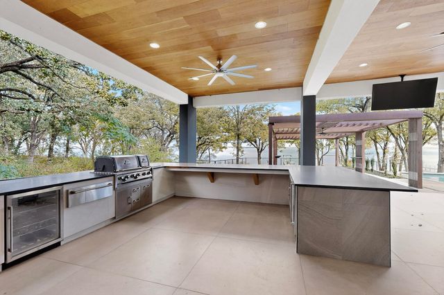 8839 Southern Shore Court, Kemp, TX 75143