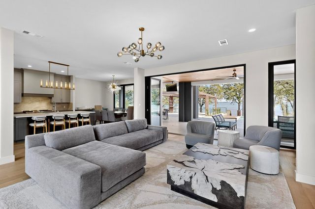 8839 Southern Shore Court, Kemp, TX 75143