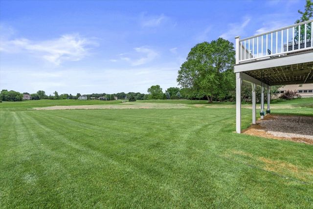 219 Muirfield COURT, North Prairie, WI 53153