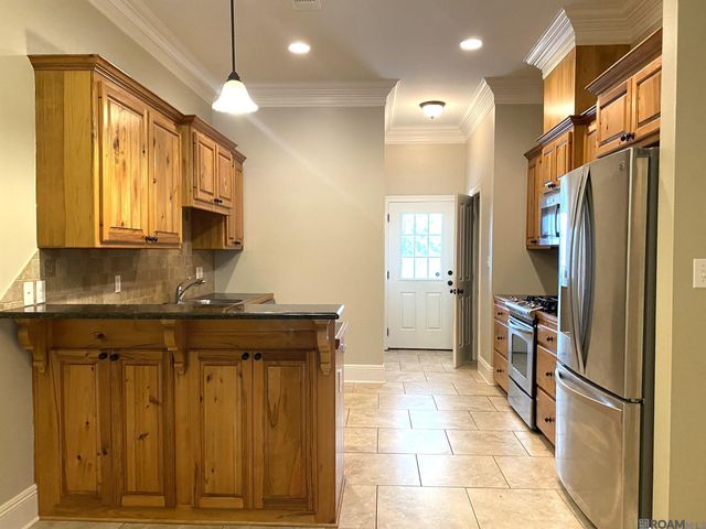 11016 Hillpark Ave, Baton Rouge, LA 70810