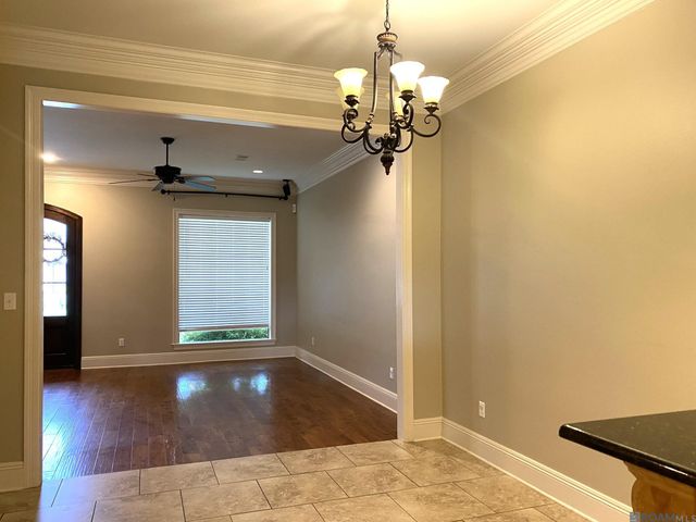 11016 Hillpark Ave, Baton Rouge, LA 70810