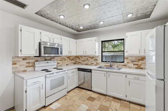 11316 HUTCHENS AVENUE, Odessa, FL 33556