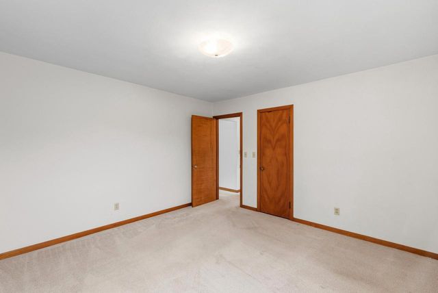 676 E Oak Street, Juneau, WI 53039
