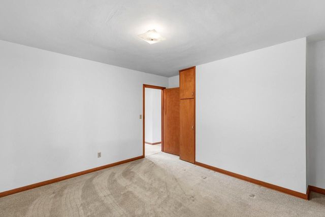 676 E Oak Street, Juneau, WI 53039