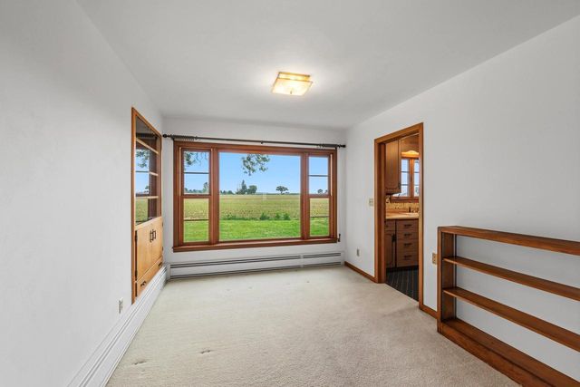 676 E Oak Street, Juneau, WI 53039
