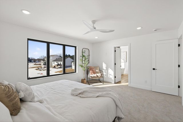 9933 14th Circle NE, Saint Michael, MN 55376