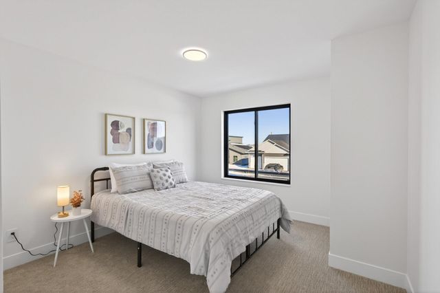 9933 14th Circle NE, Saint Michael, MN 55376