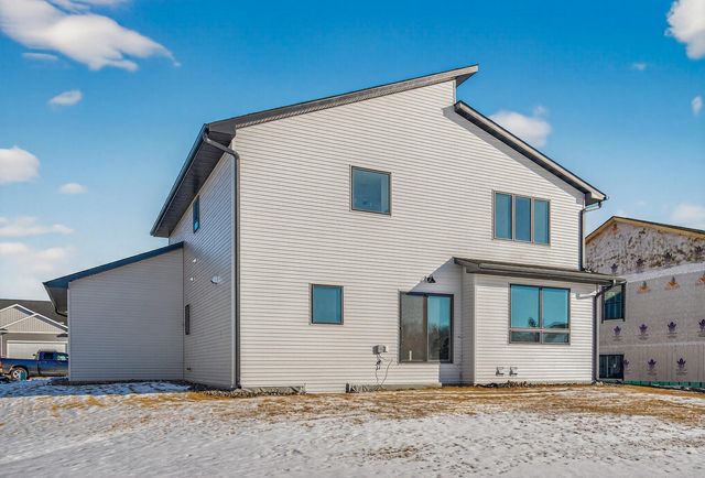 9933 14th Circle NE, Saint Michael, MN 55376