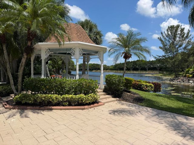 9106 Baybury Lane, West Palm Beach, FL 33411