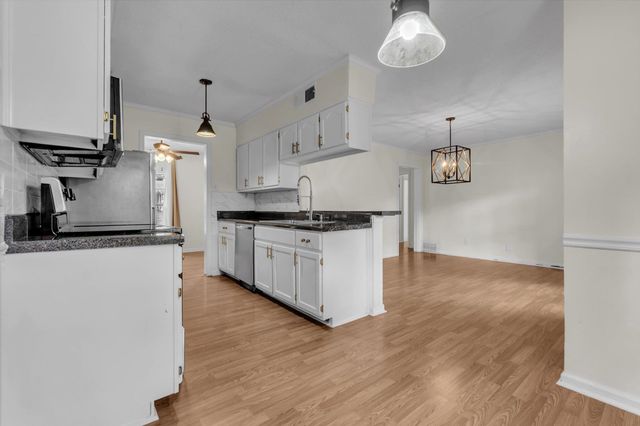 4890 FERNBROOK DR, Memphis, TN 38118