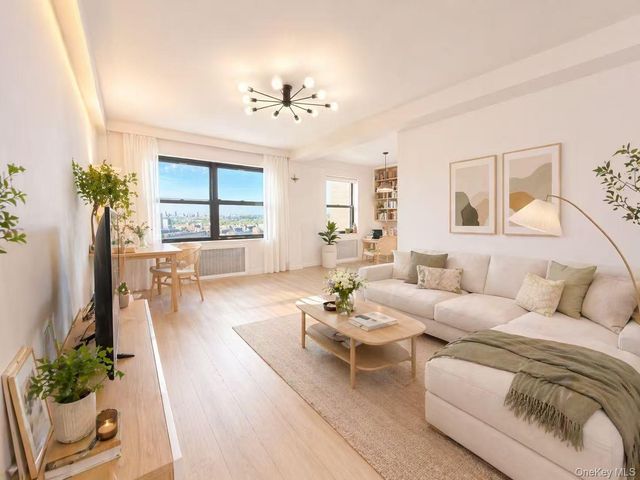 9972 66th Road 7B, Rego Park, NY 11374