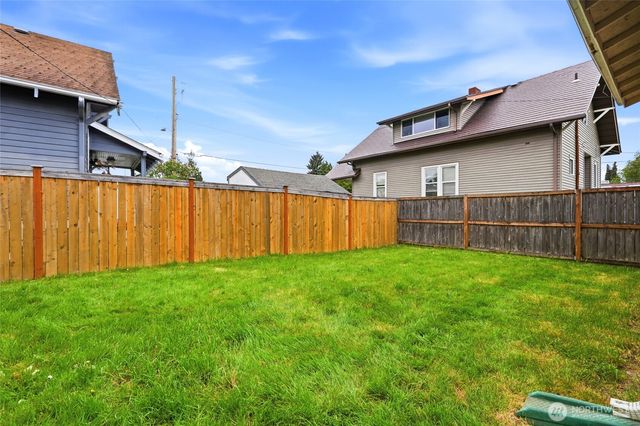 804 N 3rd Street, Renton, WA 98057