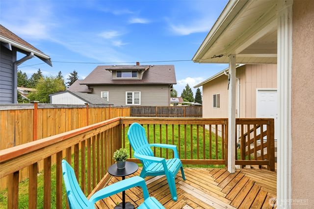 804 N 3rd Street, Renton, WA 98057