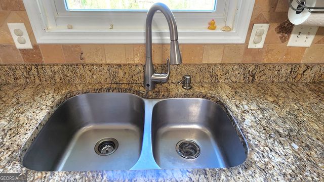 419 Long Shore Way, Newnan, GA 30265