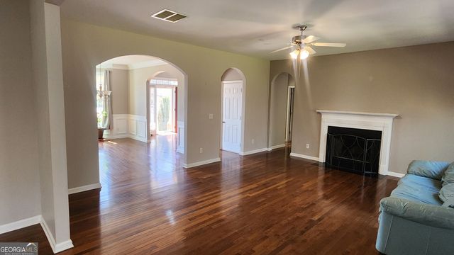 419 Long Shore Way, Newnan, GA 30265