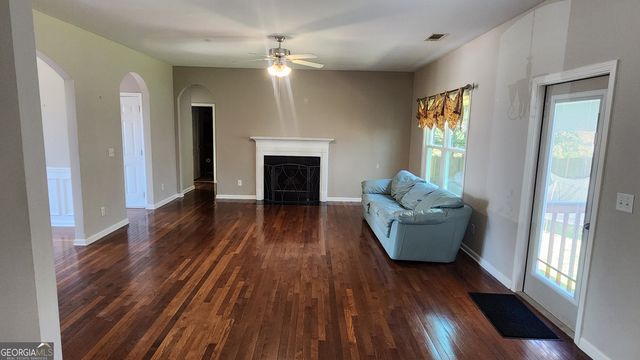 419 Long Shore Way, Newnan, GA 30265