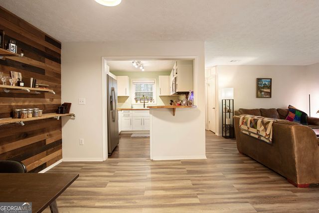 310 Natchez Trace, Atlanta, GA 30350