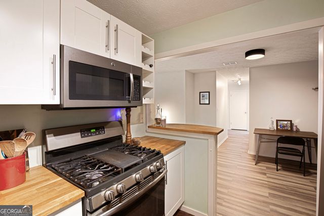 310 Natchez Trace, Atlanta, GA 30350