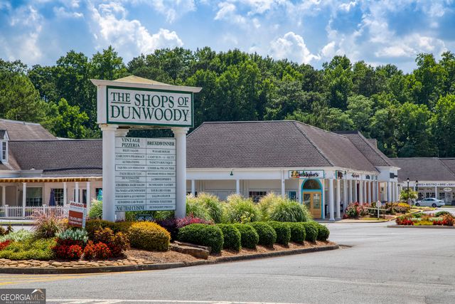 310 Natchez Trace, Atlanta, GA 30350