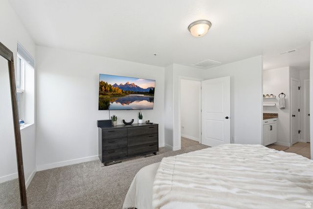 2126 W LYDIA LN, Syracuse, UT 84075