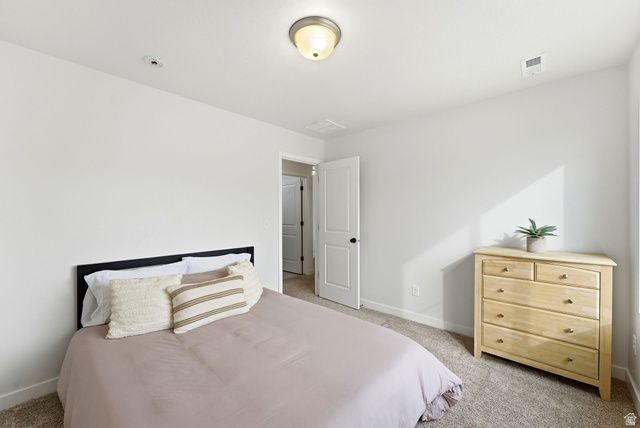 2126 W LYDIA LN, Syracuse, UT 84075