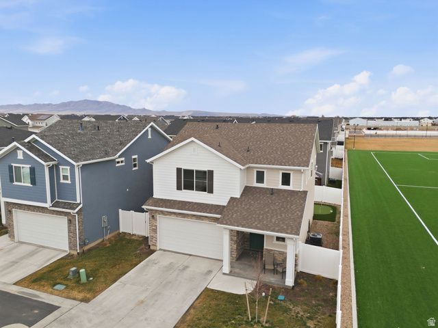 2126 W LYDIA LN, Syracuse, UT 84075